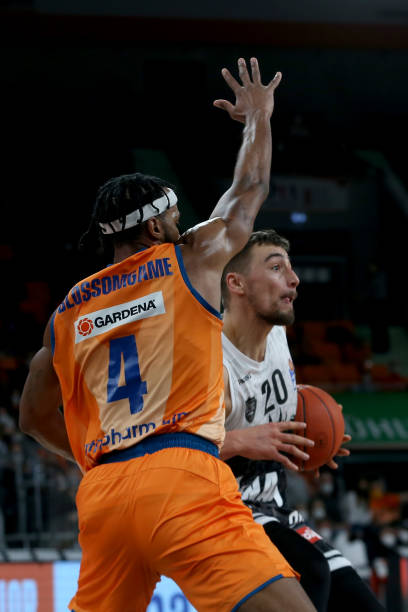 浮动条款的 浮动条款的