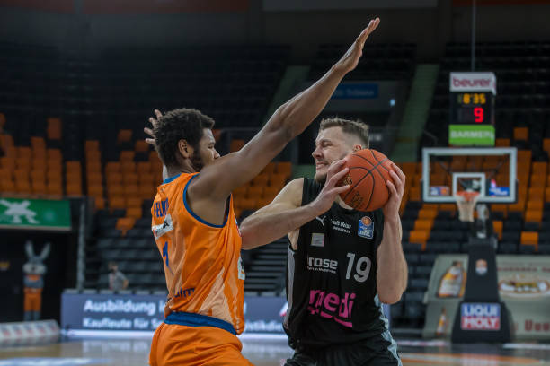 更合适的拼 更合适的拼